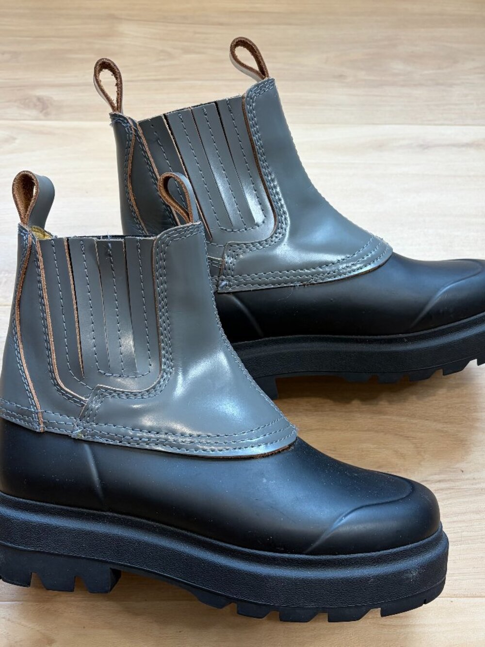 Alexander Wang Women's Chunky Platform Rain Boots Gray Size 8